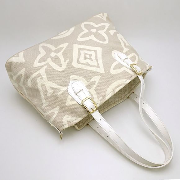 Louis Vuitton Cruise Line Thai Sienne PM Sable Beige - Picture 4 of 8
